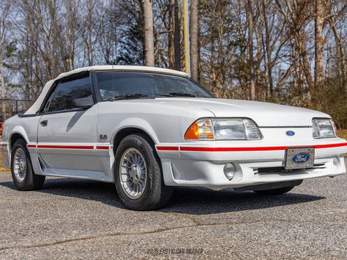 Used 1987 Ford Mustang GT RWD image 22