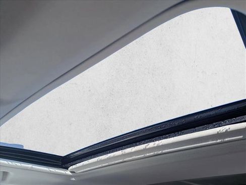 Used 2017 Toyota RAV4 XLE image 14