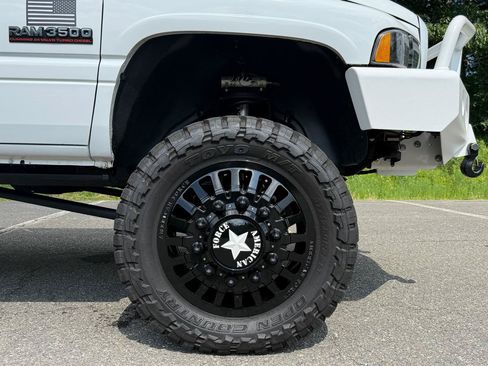 Used 2001 Dodge Ram 3500 Truck 4x4 Quad Cab image 23