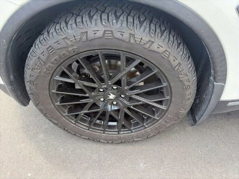 Used 2017 INFINITI QX70 2WD image 5