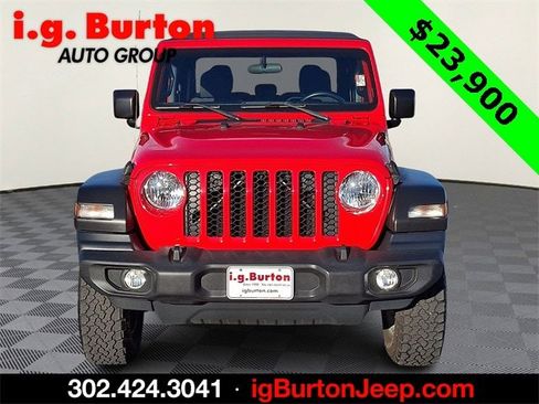 Used 2020 Jeep Gladiator Sport w/ Quick Order Package 24S image 2