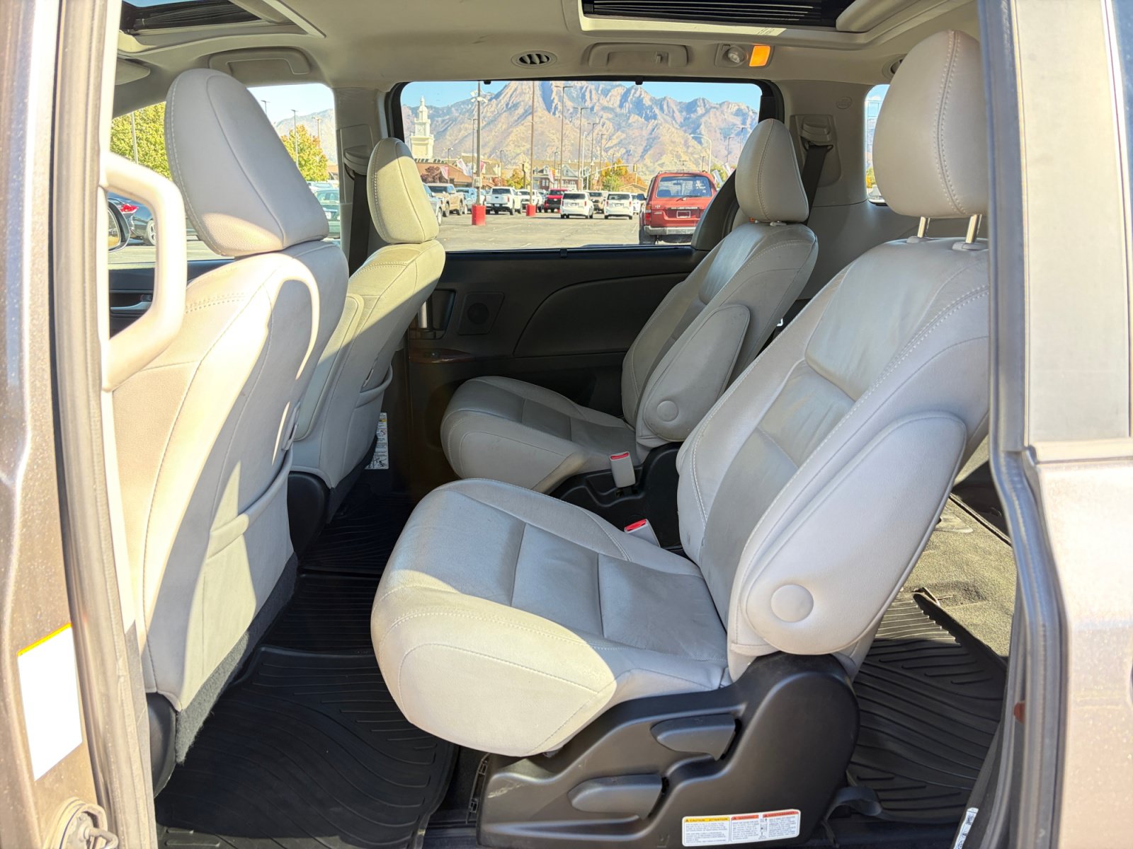 Used 2017 Toyota Sienna Limited AWD/4WD image 24
