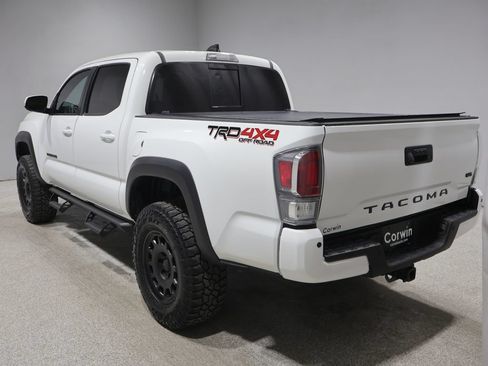 Used 2022 Toyota Tacoma TRD Off-Road w/ TRD Premium Off Road Package AWD/4WD image 6