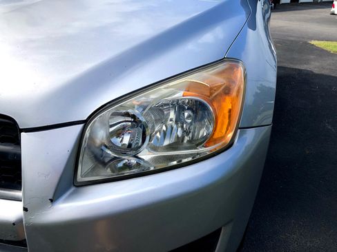 Used 2012 Toyota RAV4 4WD image 10