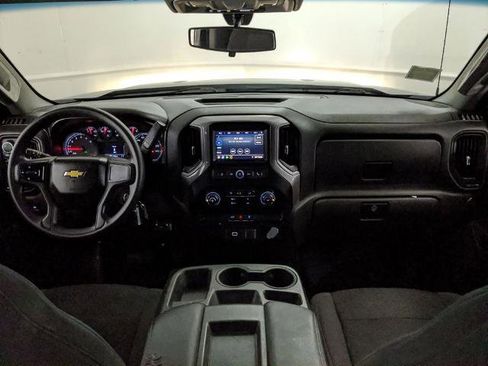 Used 2020 Chevrolet Silverado 1500 Custom w/ Custom Value Package AWD/4WD image 7