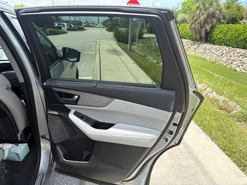 Used 2024 Acura MDX SH-AWD w/ Advance Package image 19