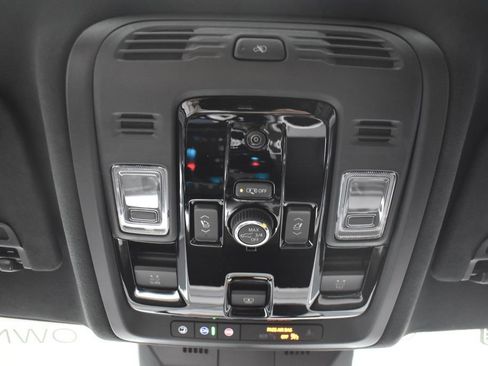 Certified 2026 Cadillac Escalade Platinum Sport w/ LPO, ONYX Package AWD/4WD image 24