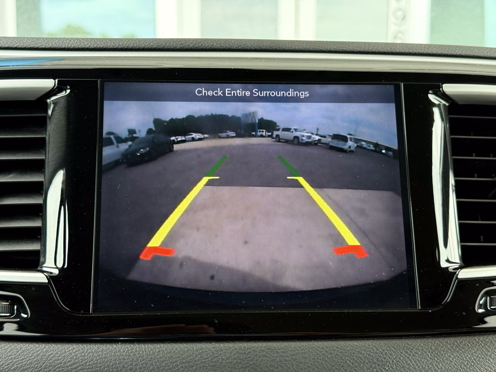 Used 2018 Chrysler Pacifica Touring Plus FWD image 50