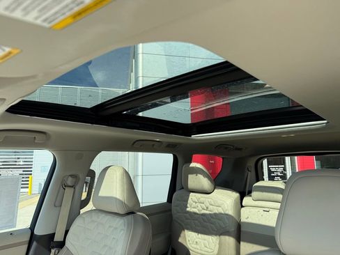 New 2026 Nissan Armada Platinum image 26