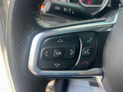 Used 2021 Jeep Gladiator Mojave AWD/4WD image 14