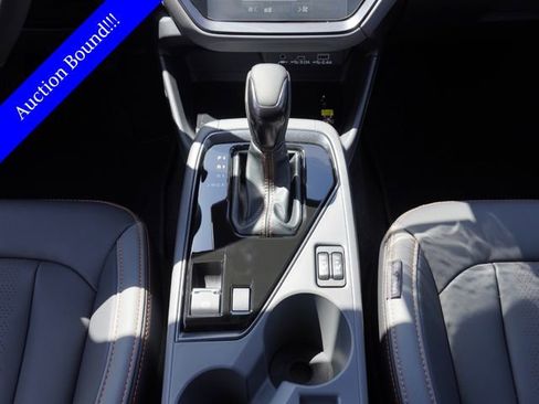 Used 2025 Subaru Crosstrek 2.5i Limited w/ Crosstrek Mirror Package image 4