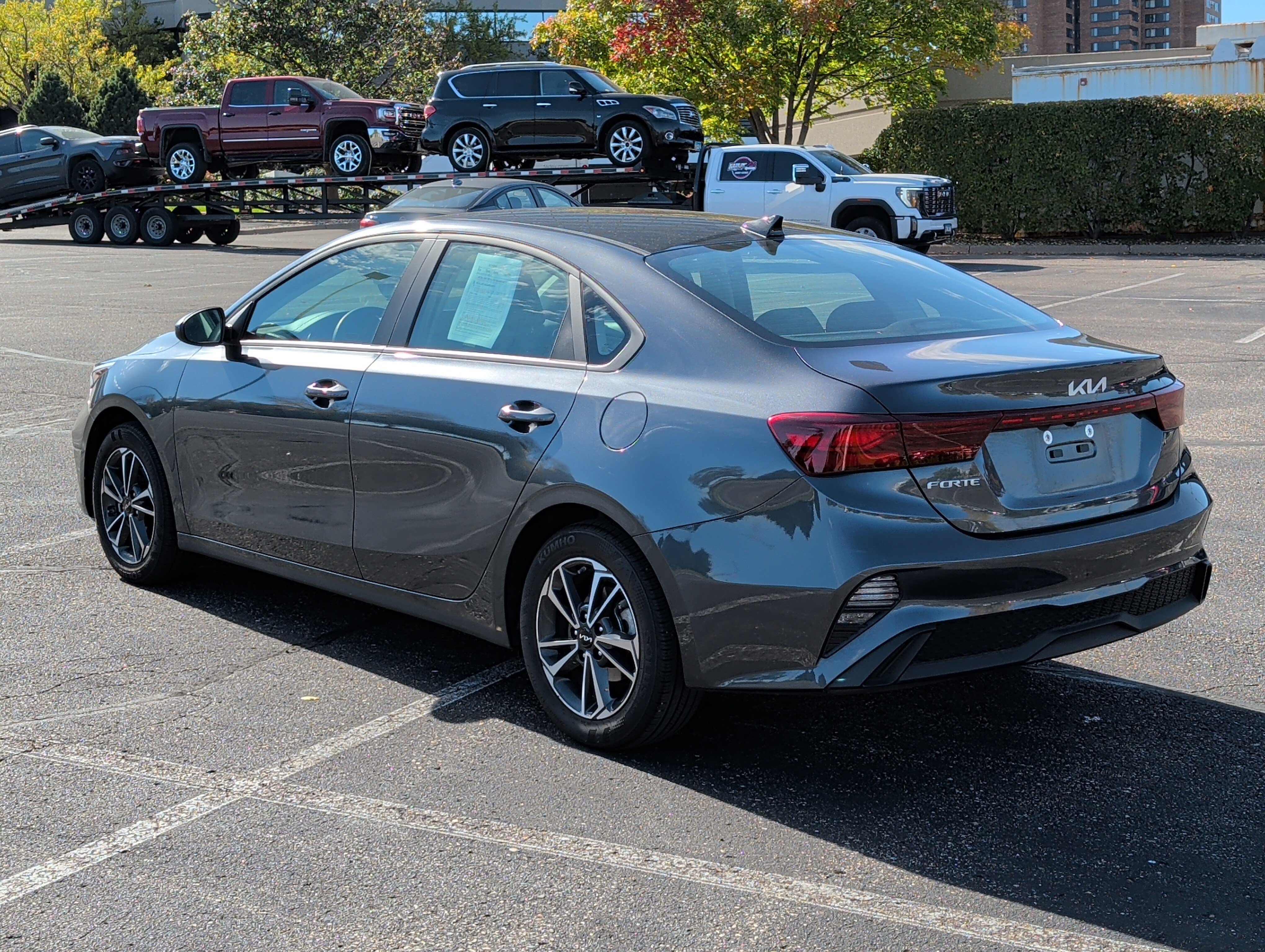 Used 2024 Kia Forte LXS FWD image 3