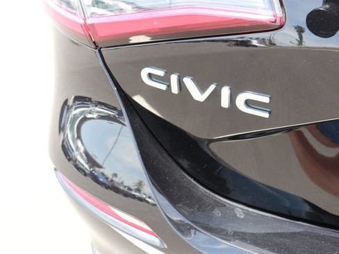 Used 2025 Honda Civic Sport image 6