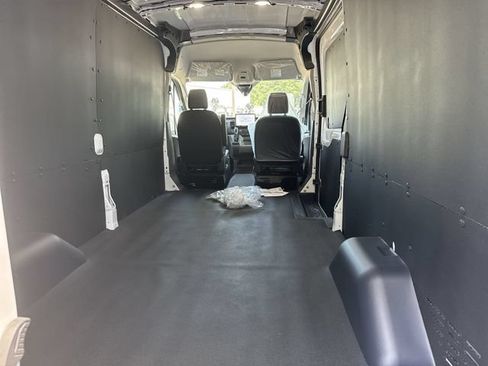 New 2026 Ford Transit 250 148 Medium Roof w/ Load Area Protection Package RWD image 16