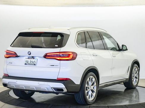 Certified 2022 BMW X5 sDrive40i w/ Premium Package RWD image 4
