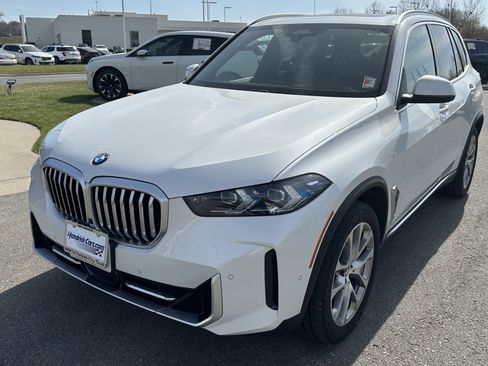 Certified 2025 BMW X5 xDrive40i w/ Climate Comfort Package AWD/4WD image 5