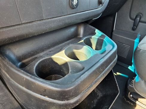 Used 2014 Chevrolet Express 3500 Extended w/ Chrome Appearance Package image 25