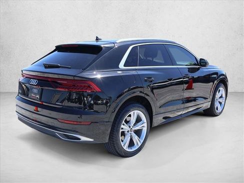 Used 2022 Audi Q8 Premium Plus AWD/4WD image 5