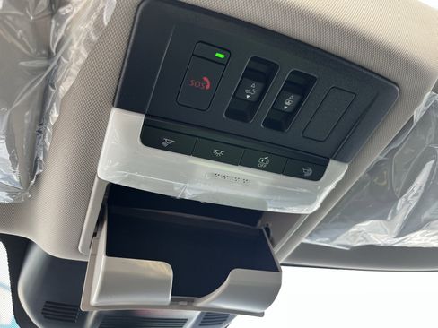 New 2026 Nissan Rogue SV image 34