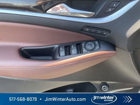 Used 2018 Buick Enclave Avenir w/ Avenir Technology Package image 29