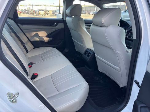 Certified 2018 Honda Accord EX-L image 12