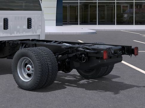 New 2025 GMC Sierra 3500 Pro w/ Convenience Package AWD/4WD image 15