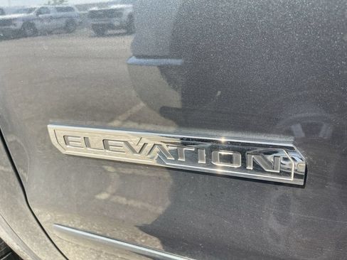 Used 2018 GMC Sierra 1500 SLE w/ Elevation Edition AWD/4WD image 13