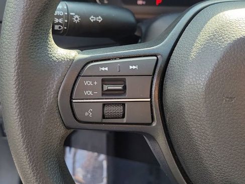 Certified 2023 Honda Accord EX image 23
