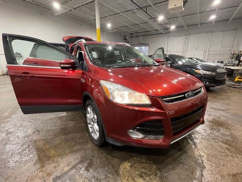 Used 2015 Ford Escape Titanium image 32
