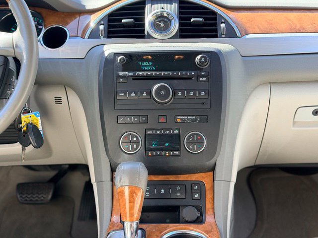 Used 2011 Buick Enclave CXL FWD image 21