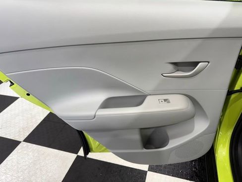 Used 2024 Hyundai Kona SEL image 16