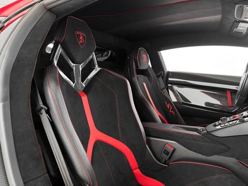 Used 2016 Lamborghini Aventador LP 750-4 Superveloce image 23