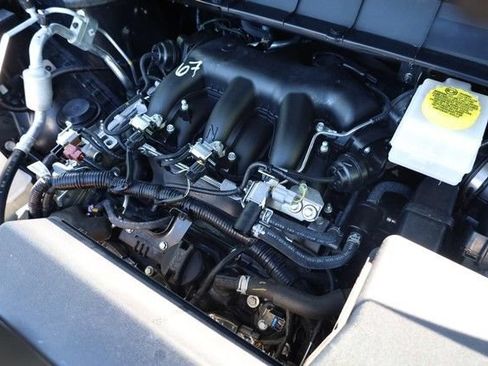Certified 2025 Nissan Pathfinder SL w/ Cargo Package AWD/4WD image 30