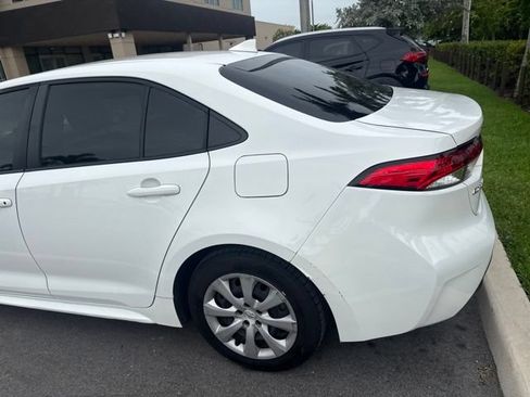 Used 2023 Toyota Corolla LE FWD image 8