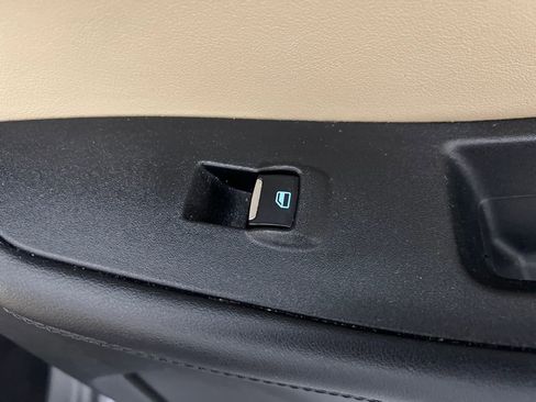 Used 2024 Ford Edge SEL image 20