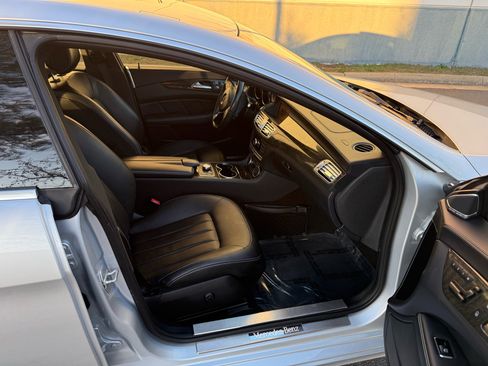 Used 2014 Mercedes-Benz CLS 550 4MATIC image 21