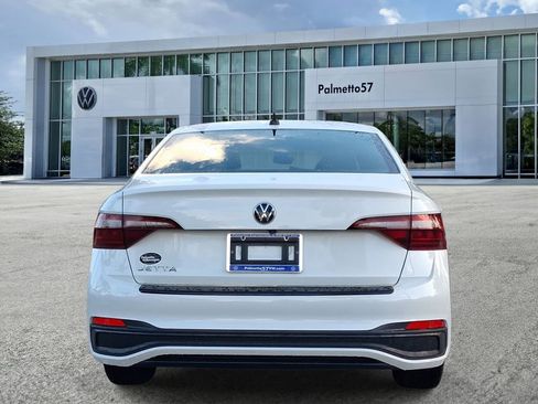 Certified 2024 Volkswagen Jetta Sport FWD image 5