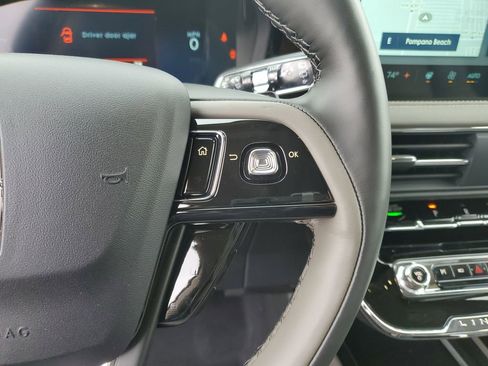 New 2026 Lincoln Corsair Reserve image 25