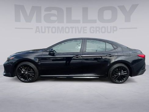 Used 2026 Toyota Camry SE image 2