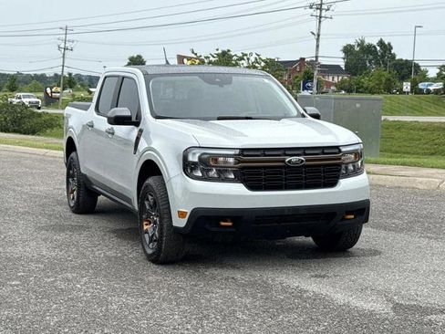 Certified 2023 Ford Maverick Tremor AWD/4WD image 2