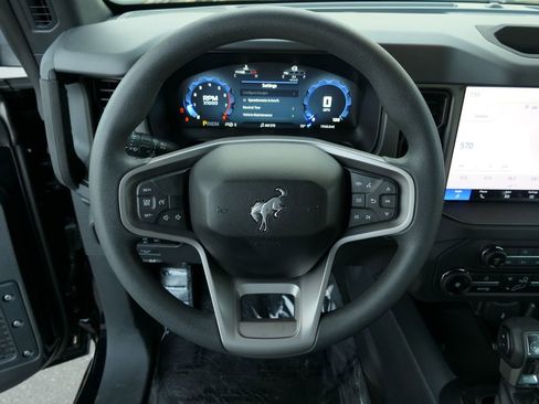 Used 2025 Ford Bronco 4-Door AWD/4WD image 20