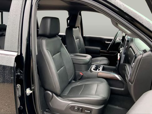 Used 2020 GMC Sierra 1500 SLT RWD image 9