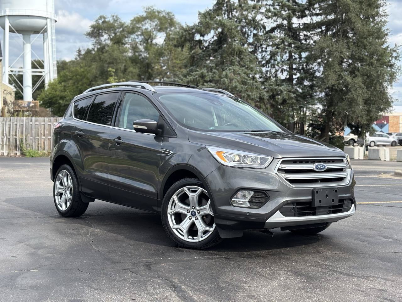 Used 2017 Ford Escape Titanium w/ Equipment Group 301A AWD/4WD image 12