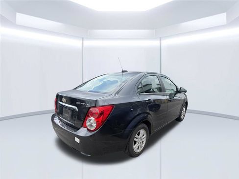 Used 2015 Chevrolet Sonic LT FWD image 8