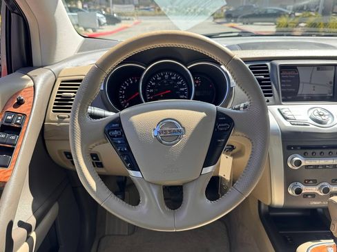 Used 2011 Nissan Murano LE w/ Navigation Pkg FWD image 14