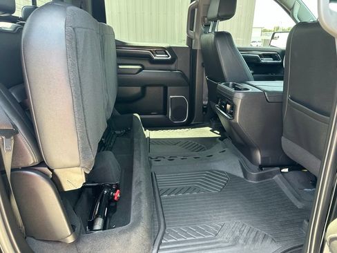 Used 2024 Chevrolet Silverado 1500 LT Trail Boss w/ Convenience Package II AWD/4WD image 31