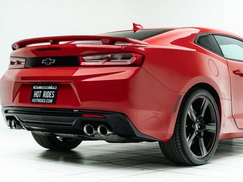 Used 2018 Chevrolet Camaro SS image 14