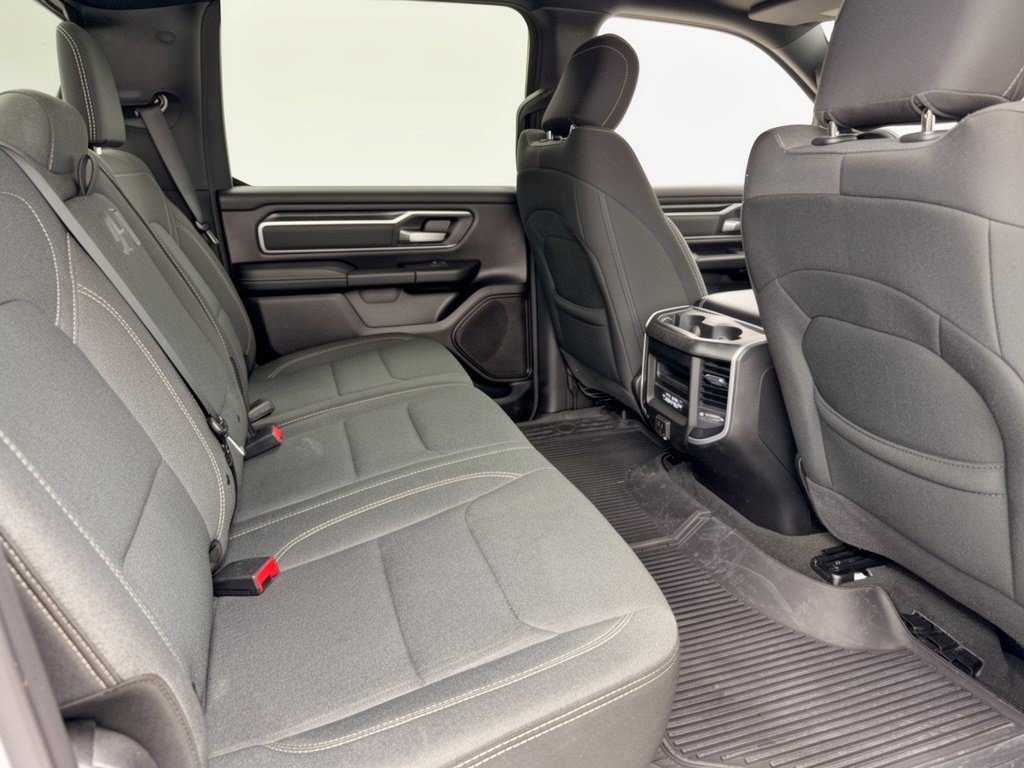 Used 2022 RAM 1500 Big Horn AWD/4WD image 29