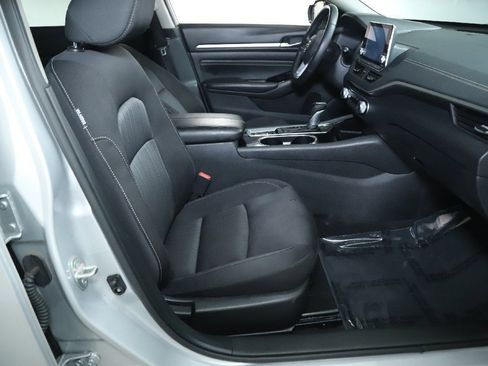 Used 2021 Nissan Altima 2.5 SV w/ SV Premium Package image 34