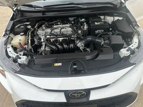 Used 2020 Toyota Corolla LE FWD image 30